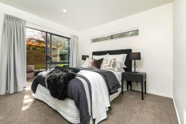 Photo of property in 28 Oakford Park Crescent, Greenhithe, Auckland, 0632