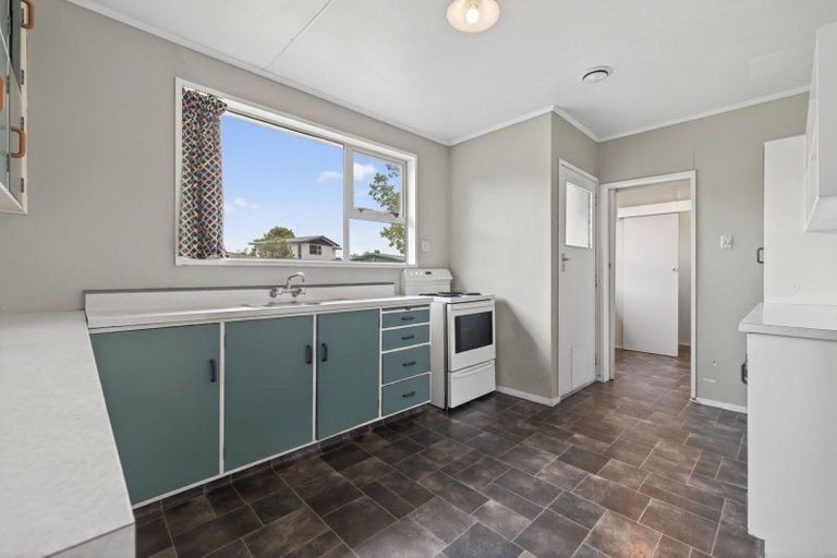 Photo of property in 36 Abraham Crescent, Milson, Palmerston North, 4414