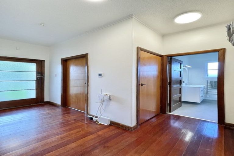 Photo of property in 139 Oxford Terrace, Epuni, Lower Hutt, 5011
