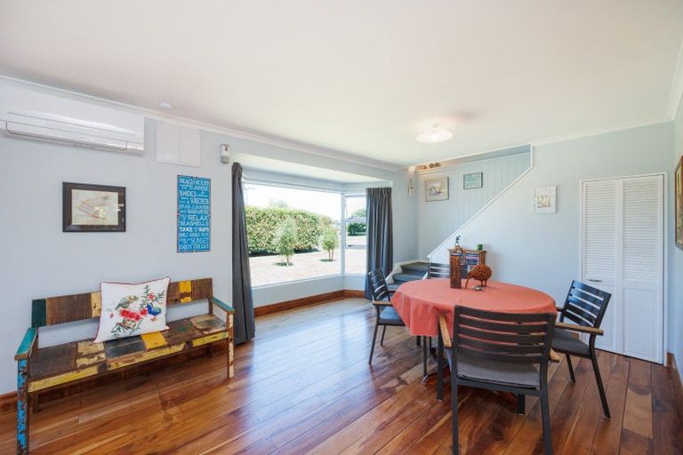 Photo of property in 35 Shortt Street, Foxton Beach, Foxton, 4815