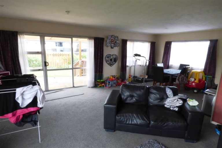 Photo of property in 32 Mcneil Street, Balclutha, 9230