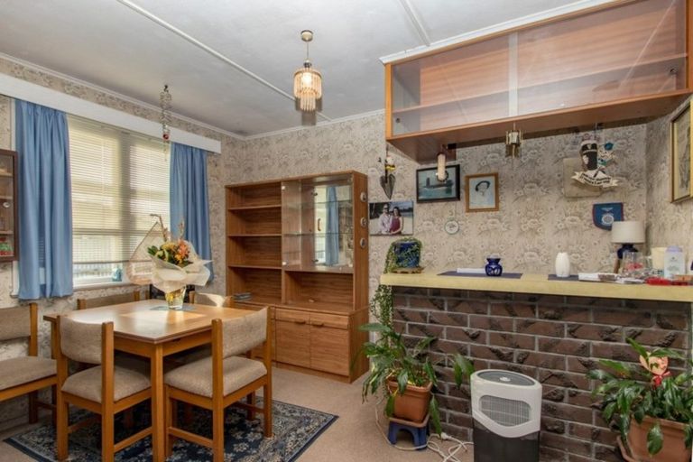 Photo of property in 5 Mclaren Crescent, Onekawa, Napier, 4110