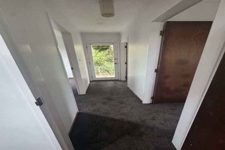 Photo of property in 2/65 Mandalay Terrace, Khandallah, Wellington, 6035