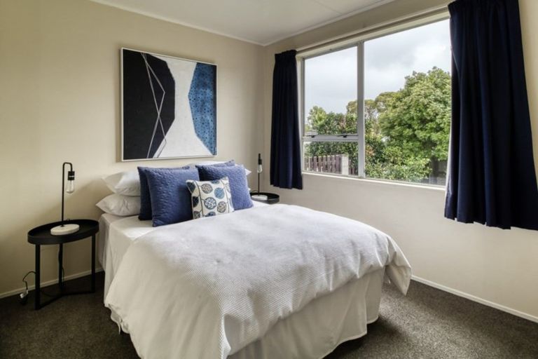 Photo of property in 1 Kaweka Place, Havelock North, 4130