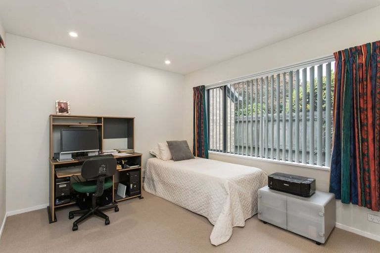 Photo of property in 37 Riverton Terrace, Halswell, Christchurch, 8025