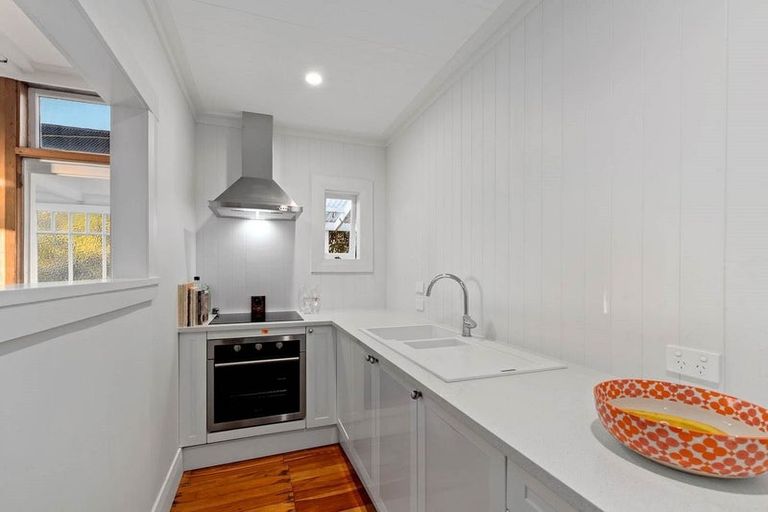 Photo of property in 40 Albert Road, Devonport, Auckland, 0624