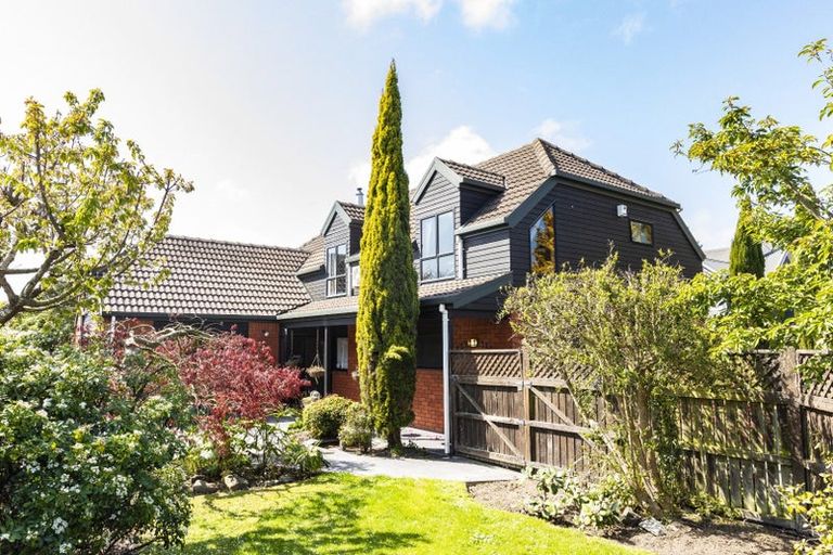 Photo of property in 9 Pasadena Place, Harewood, Christchurch, 8051