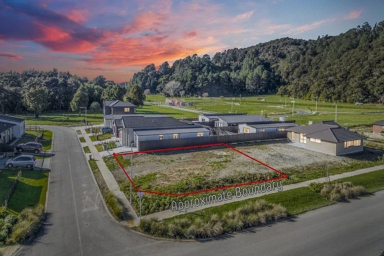 Photo of property in 22 Hopkirk Avenue, Wallaceville, Upper Hutt, 5018