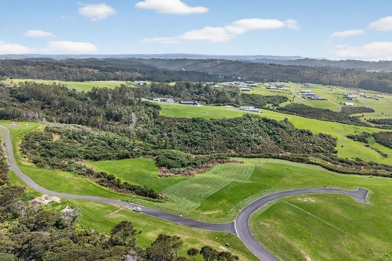 Photo of property in 1 Konei Place, Okura Bush, Silverdale, 0794