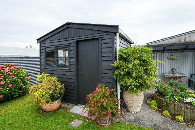 Photo of property in 12 Dewe Avenue, Feilding, 4702