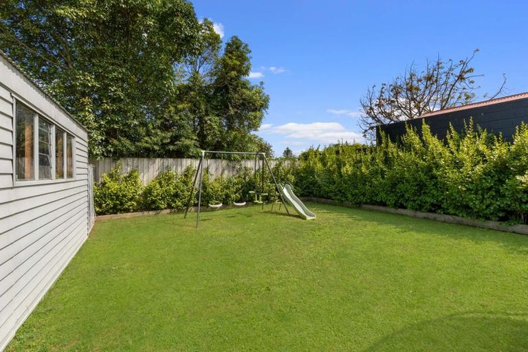 Photo of property in 51 Winchester Street, Levin, 5510