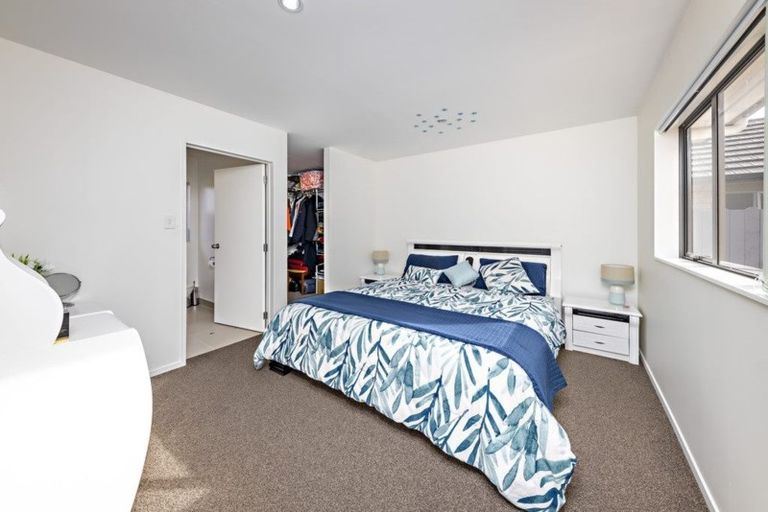 Photo of property in 25 Kotuku Crescent, Takanini, 2112