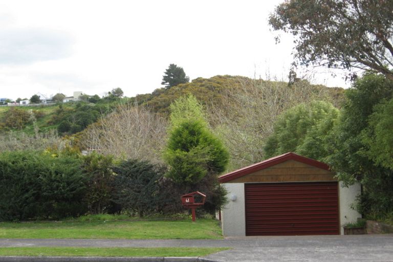 Photo of property in 61 Resolution Road, Welcome Bay, Tauranga, 3112