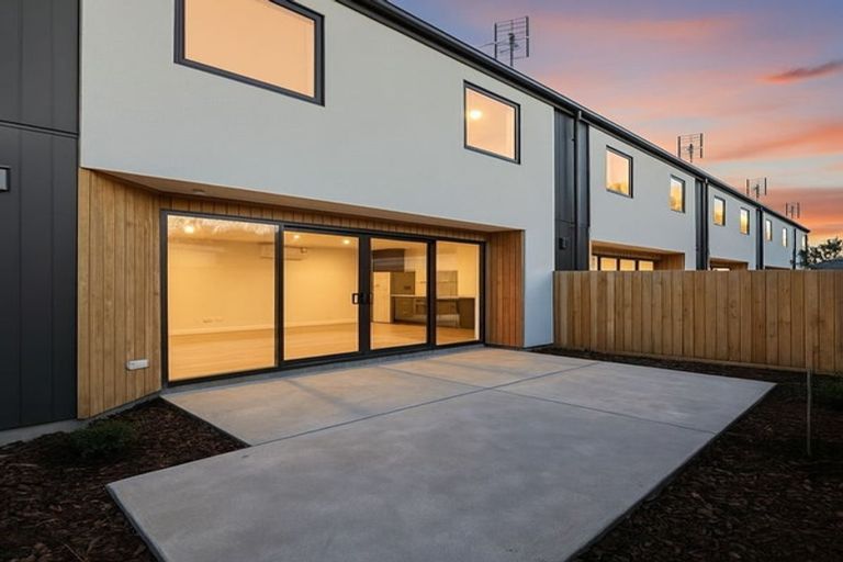 Photo of property in 22 Frederick Street, Waltham, Christchurch, 8011