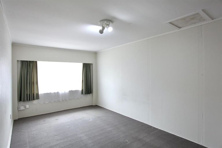 Photo of property in 2/6 Tina Place, Sunnyhills, Auckland, 2010