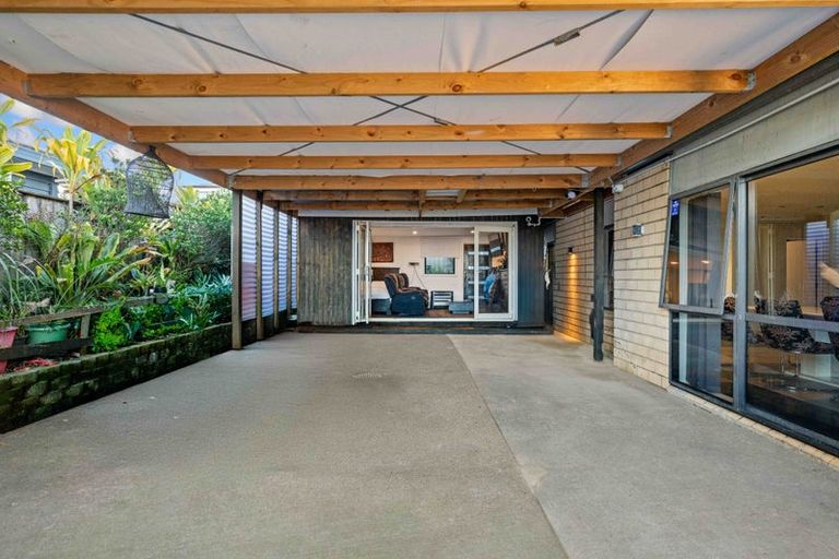 Photo of property in 46 Commissariat Road, Mount Wellington, Auckland, 1060