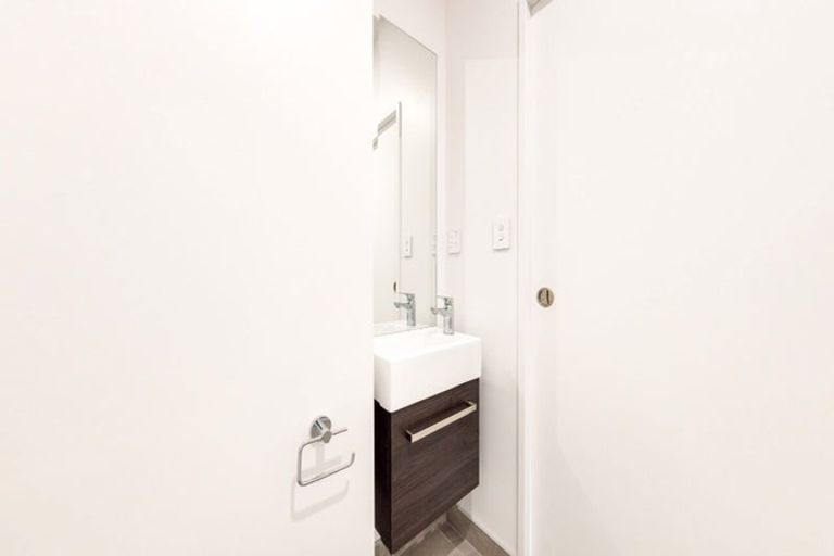 Photo of property in 55 Rua Kai Way, Brooklyn, Wellington, 6021