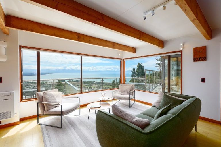 Photo of property in 320 Princes Drive, Britannia Heights, Nelson, 7010