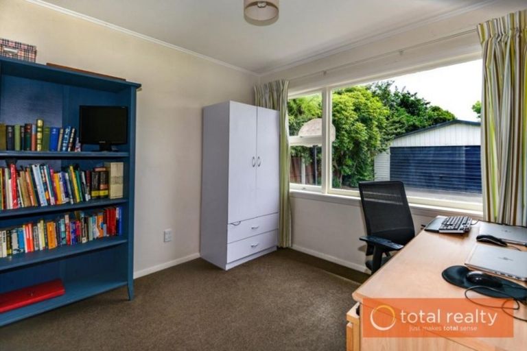 Photo of property in 43 West-watson Avenue, Hillmorton, Christchurch, 8025