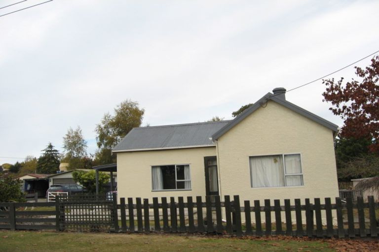 Photo of property in 21 Gifford Street, Maheno, Oamaru, 9495