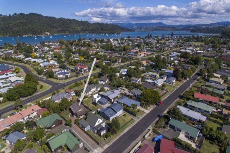 Photo of property in 2a Nicholas Avenue, Whitianga, 3510