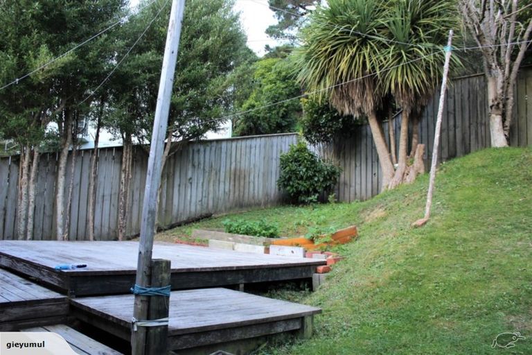 Photo of property in 6 Tobruk Street, Karori, Wellington, 6012
