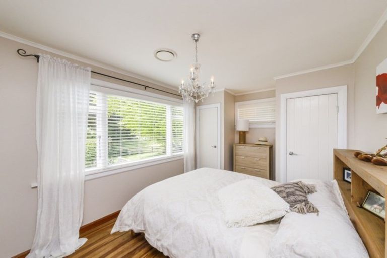 Photo of property in 18 Riverbank Road, Tiakitahuna, Palmerston North, 4477