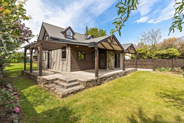 Photo of property in 22 Rata Street, Wanaka, 9305