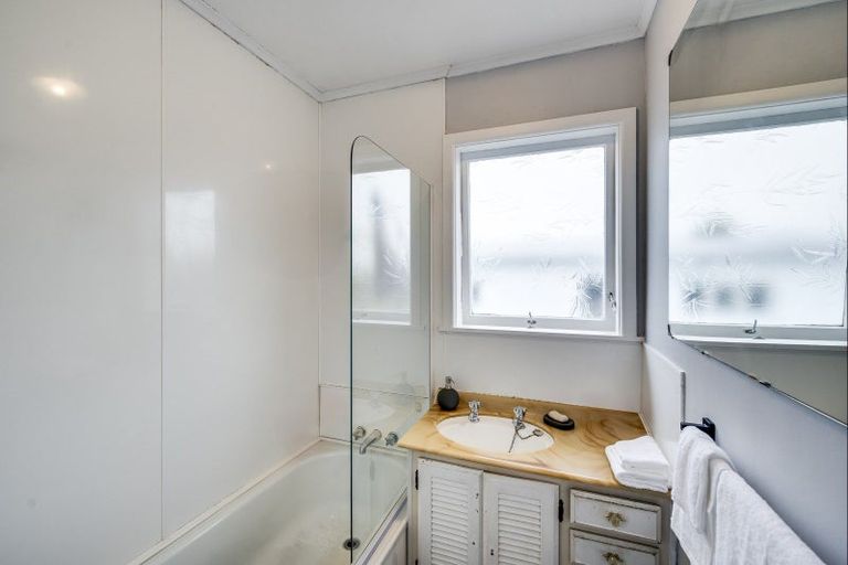 Photo of property in 60 Alexander Avenue, Onekawa, Napier, 4110