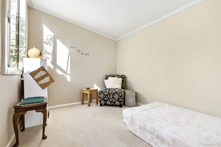 Photo of property in 10 Avon Street, Island Bay, Wellington, 6023