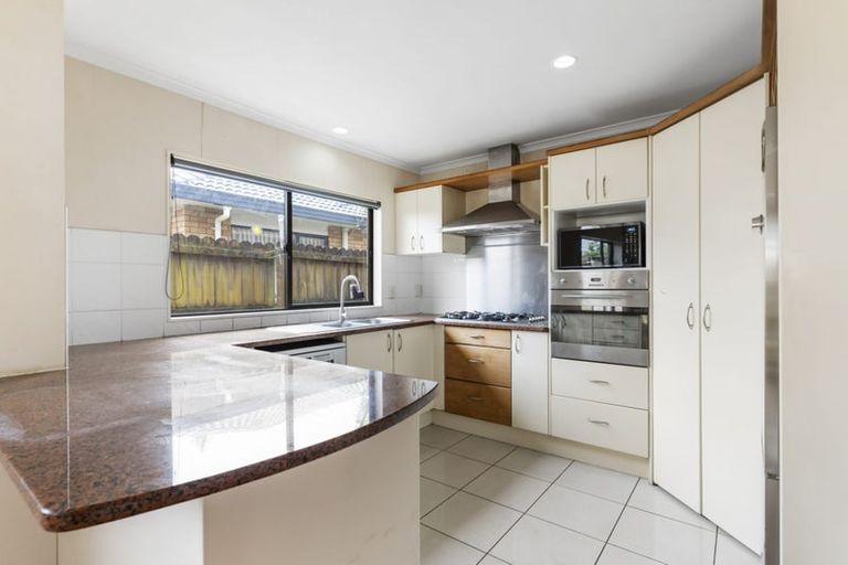 Photo of property in 73 Meadowland Drive, Somerville, Auckland, 2014