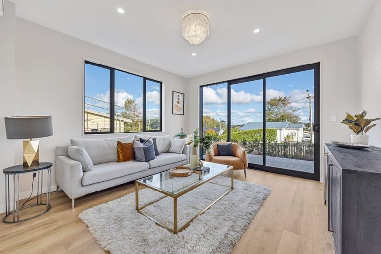 Photo of property in 17a Alexandra Street, Riverhead, 0820