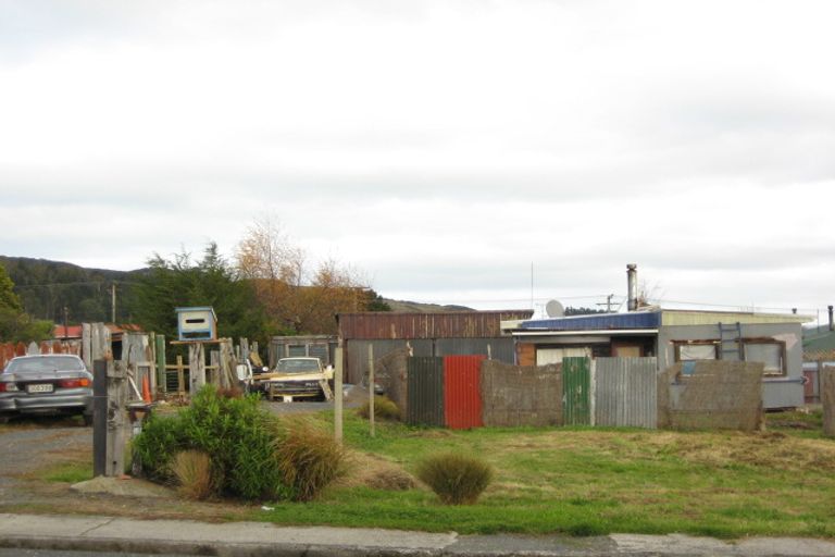 Photo of property in 24 Poole Street, Kaitangata, 9210