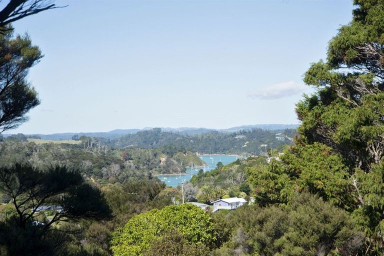 Photo of property in 19 James Street, Russell, 0202