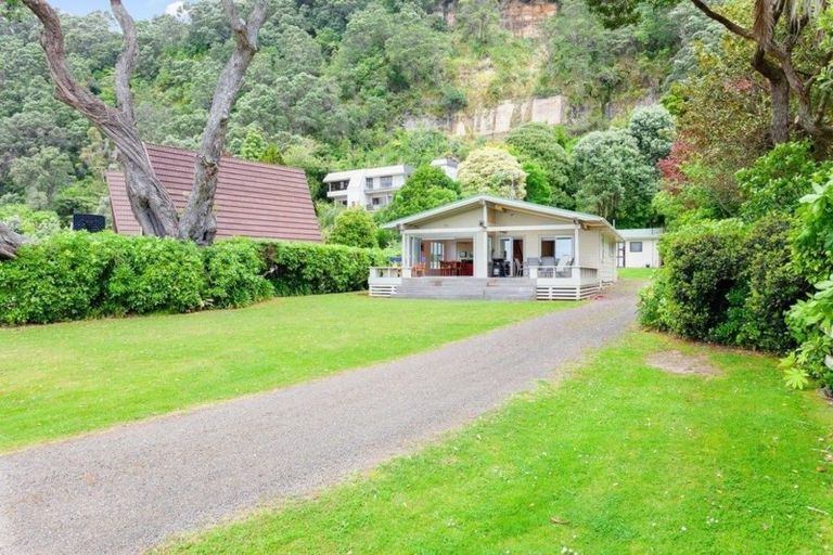 Photo of property in 66 West End Road, Ohope, 3121