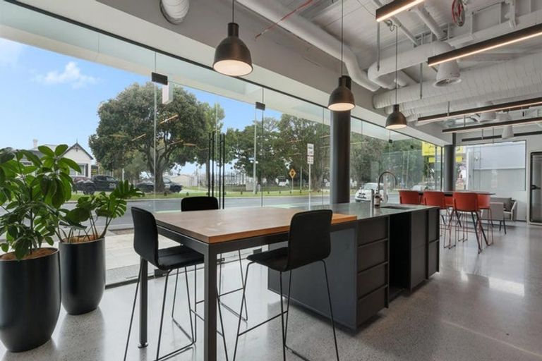 Photo of property in 405/359 Cameron Road, Tauranga, 3110