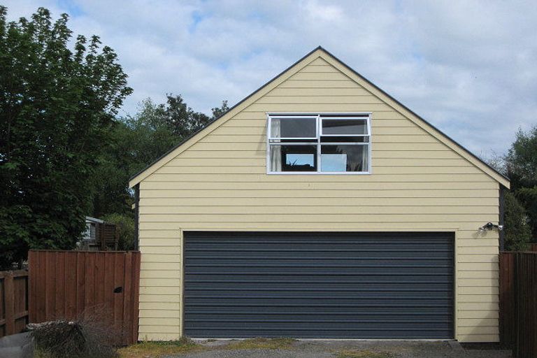 Photo of property in 31 Reserve Road, Waikuku Beach, 7473