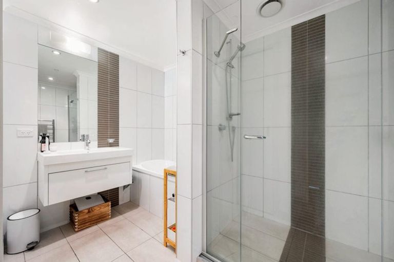 Photo of property in Bellagio Apartments, 6d/39 Taranaki Street, Te Aro, Wellington, 6011