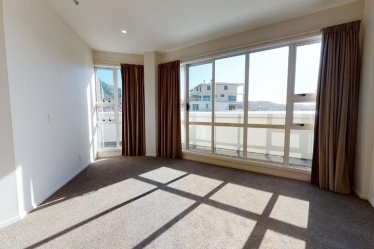 Photo of property in Stadium Garden Flats, 314/107 Thorndon Quay, Pipitea, Wellington, 6011