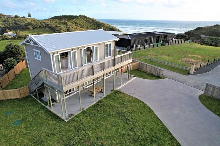 Photo of property in 58 Sunset Drive, Baylys Beach, 0377