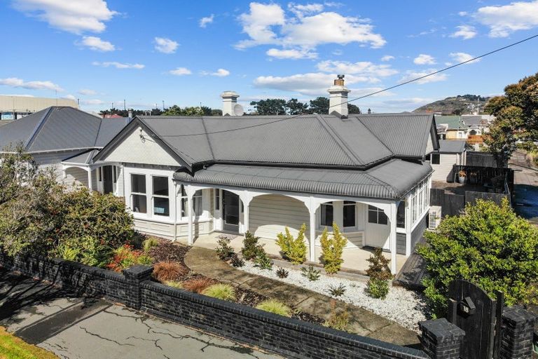 Photo of property in 18 Freyberg Street, Saint Kilda, Dunedin, 9012