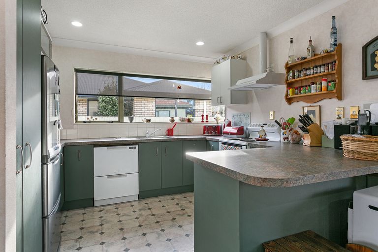 Photo of property in 106 Burns Street, Leamington, Cambridge, 3432