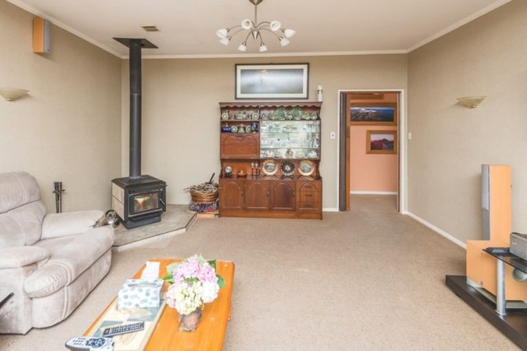 Photo of property in 22 Taranaki Street, Saint Johns Hill, Whanganui, 4501