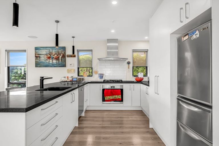 Photo of property in 6 Clegg Street, Woodend, 7610