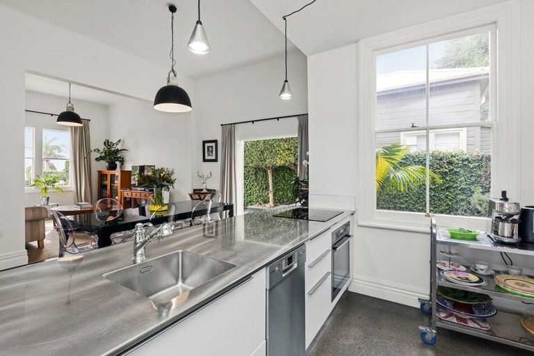Photo of property in 8 Battery Road, Ahuriri, Napier, 4110