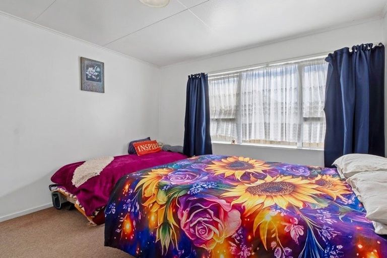 Photo of property in 63 Thatcher Street, Castlecliff, Whanganui, 4501