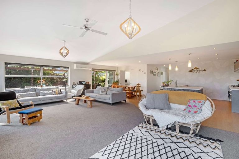 Photo of property in 79 Dunns Avenue, The Pines Beach, 7630