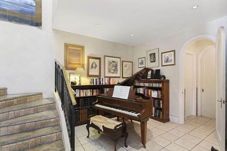 Photo of property in Trieste, 9/346 Oriental Parade, Oriental Bay, Wellington, 6011