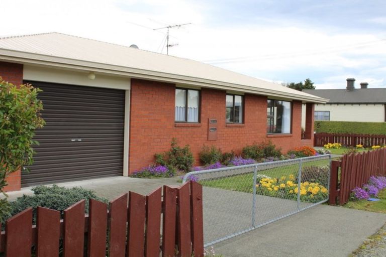 Photo of property in 29 Home Street, Winton, 9720
