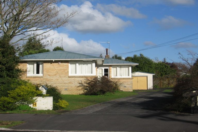 Photo of property in 38 Liston Crescent, Hillcrest, Hamilton, 3216